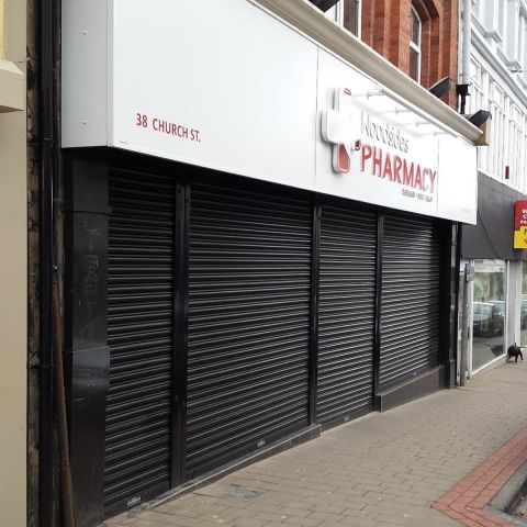 Commercial roller doors