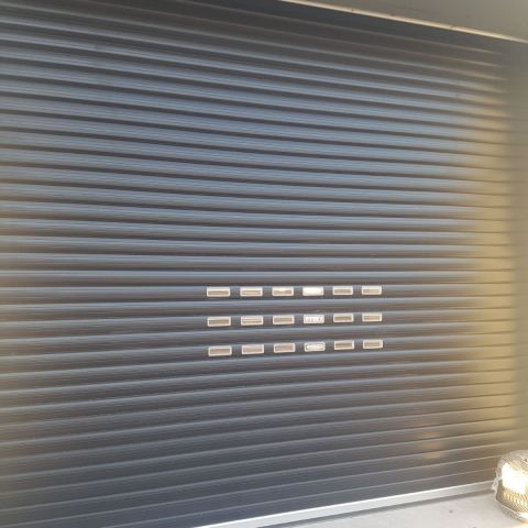 Industrial roller door