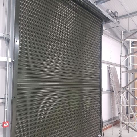 Industrial roller door