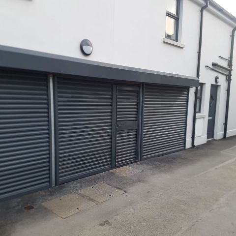 Commercial roller doors