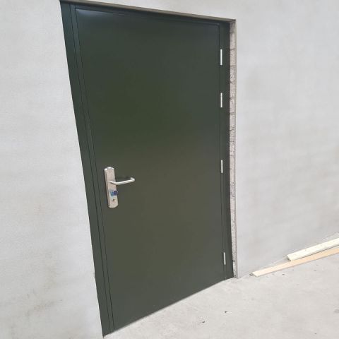 Steel door
