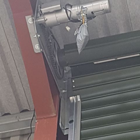 Industrial roller door