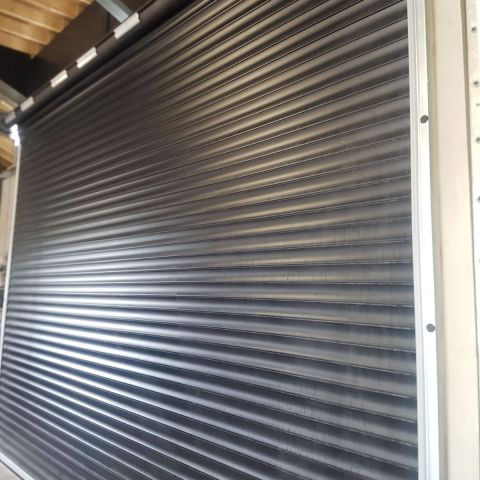 Industrial roller door