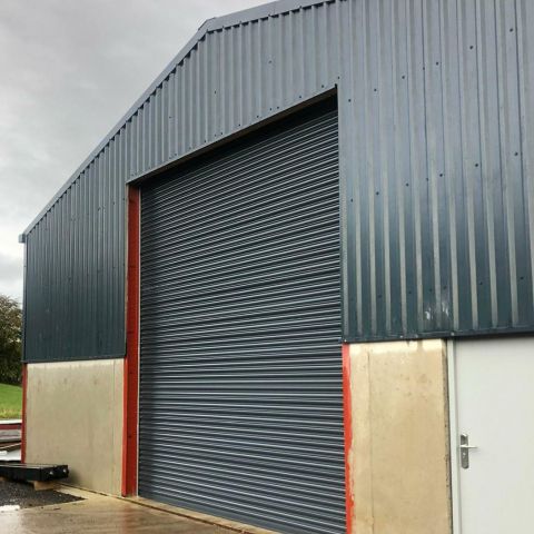 Insulated roller door