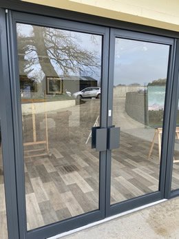 Aluminium Shop Fronts